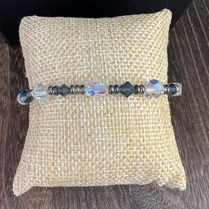 Beautiful AB & Blue Faceted Glass Bead Bracelet w/925 Clasp & Cross 7 1/2” B31